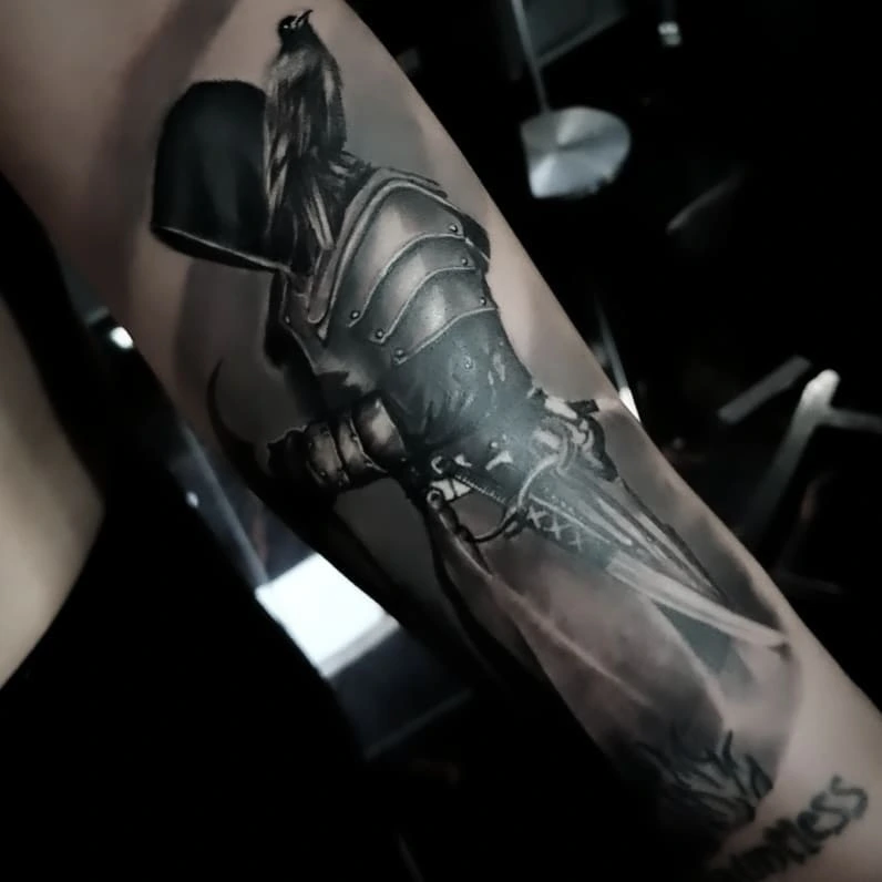Hooded armored knight with sword (Berserk-style)