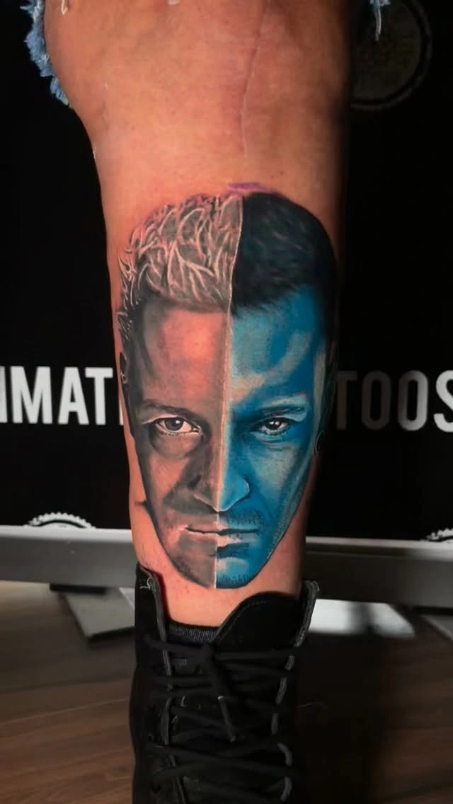 Split-face Linkin Park / Chester Bennington portrait — half natural skin, half blue/Avatar-blue